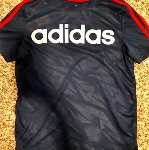 Adidas tshirt